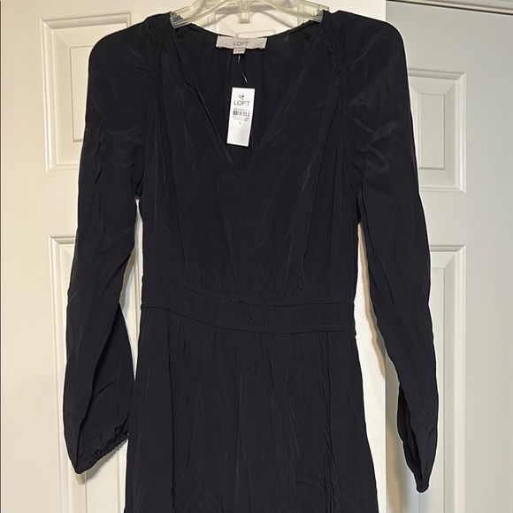 LOFT Black Ribbed Ruffled V-Neck Dress - Picture 4 of 4
